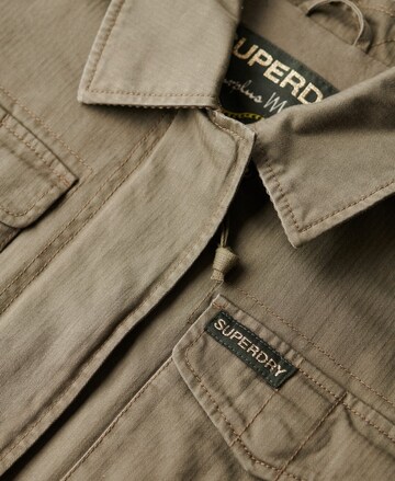 Veste mi-saison Superdry en vert