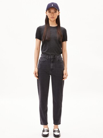 ARMEDANGELS Loosefit Jeans 'Mairaa' in Schwarz: Vorderseite