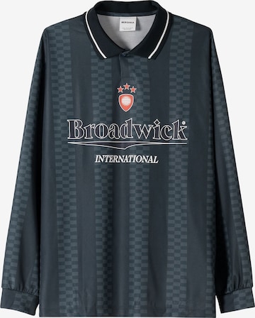 BershkaMajica - zelena boja: prednji dio