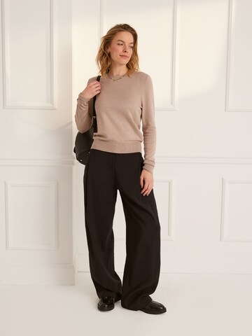 Guido Maria Kretschmer Women Sweater 'Liddy' in Beige
