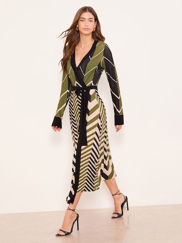 Lipsy Kleid in Grün