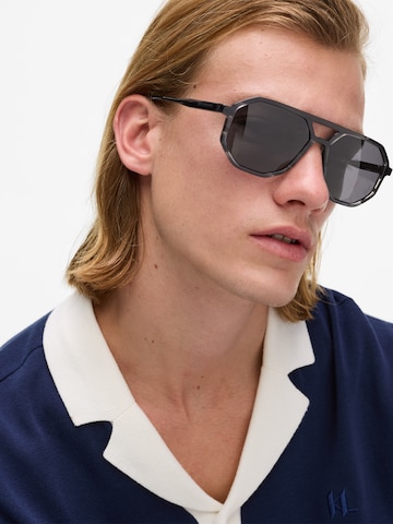 juoda Karl Lagerfeld Akiniai nuo saulės ' ELONGATED LOGO '