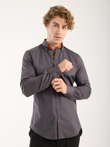 Slim fit Camicia 'Donatello Iconic Poplin Stretch Man Shirt Red' di 7Camicie in grigio: frontale