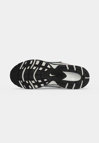 NIKE Sneakersy niskie 'V5 RNR Suede 2' w kolorze biały