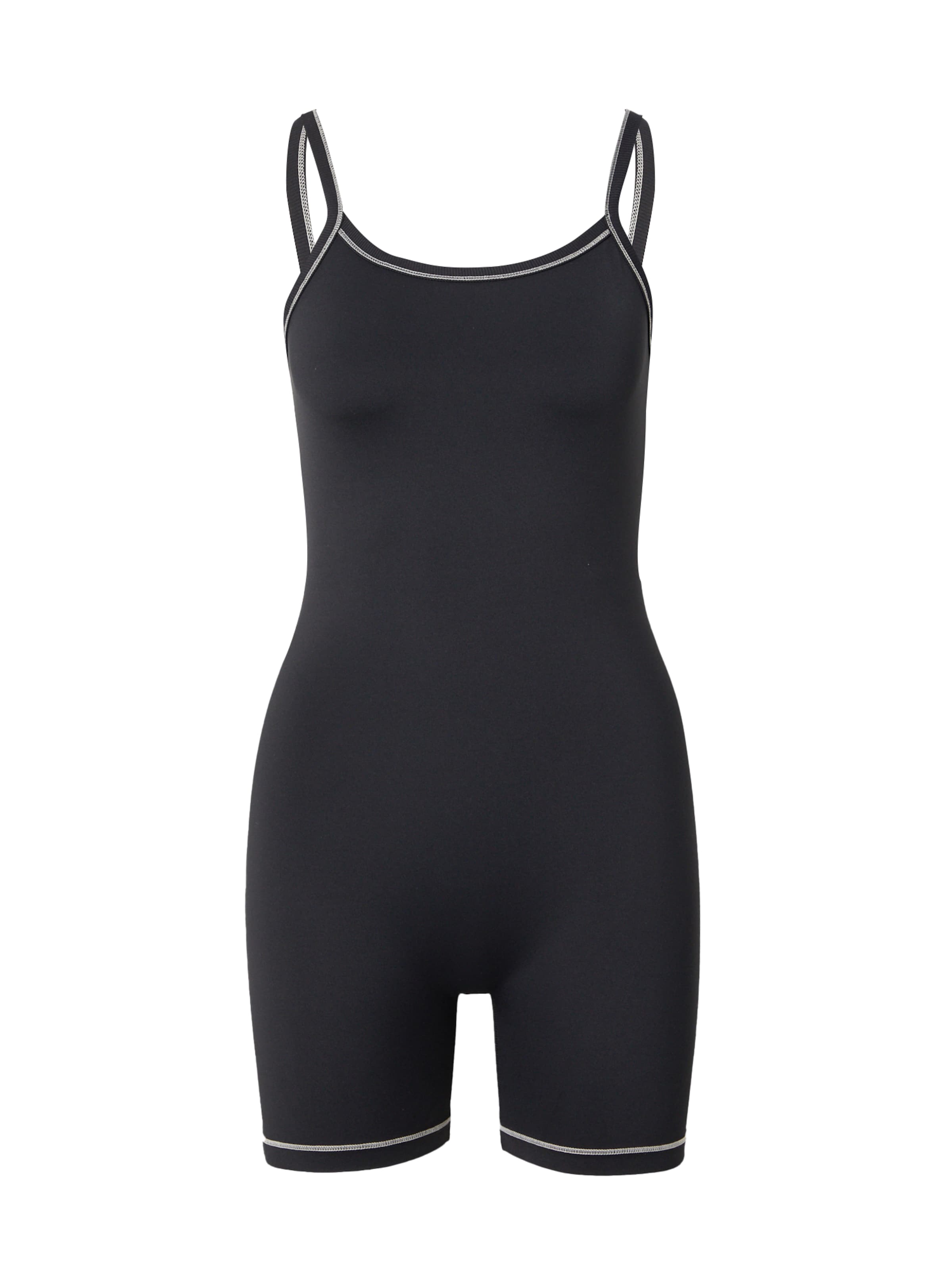 NIKE Sportovní souprava 'ONE' – černá: přední strana