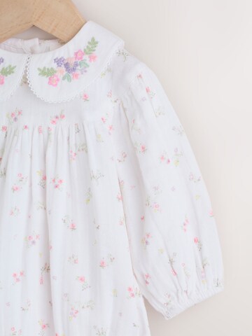 Next Σετ σε λευκό