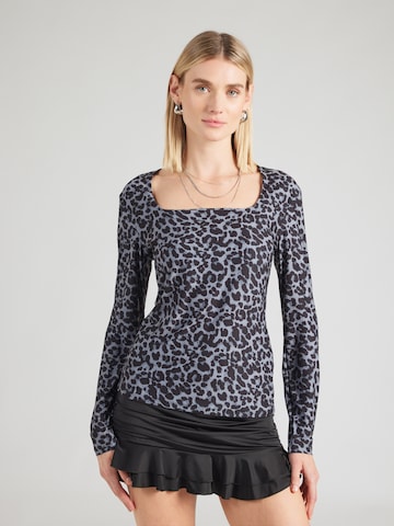 Tricou 'VILEOA' de la VILA pe gri: față