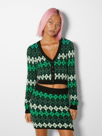 Bershka Knit cardigan in Green: front