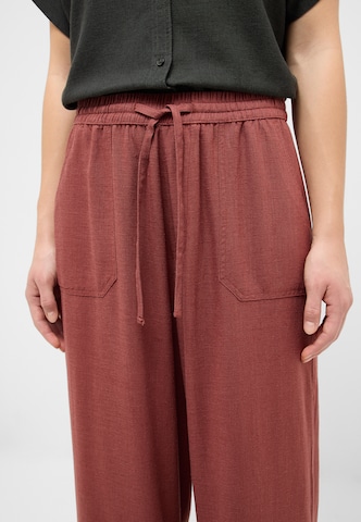 MUSTANG Loosefit Hose 'Lacey' in Rot