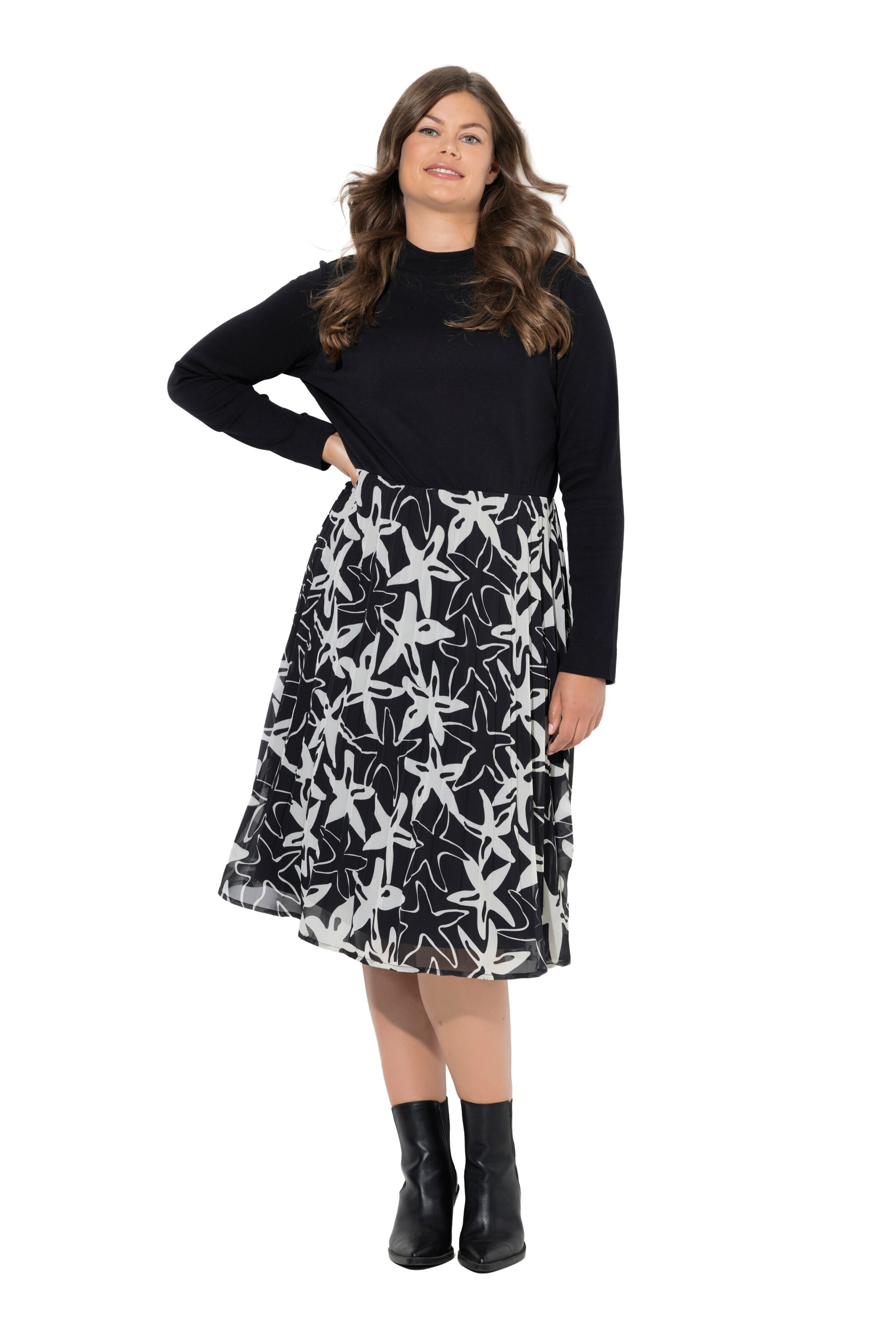 LAURASØN Jurk in Zwart: voorkant