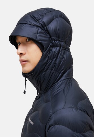 PEAK PERFORMANCE Outdoorjacke 'Helium' in Schwarz