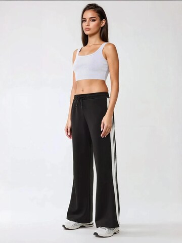 Wide Leg Pantalon de sport Hiccup en noir