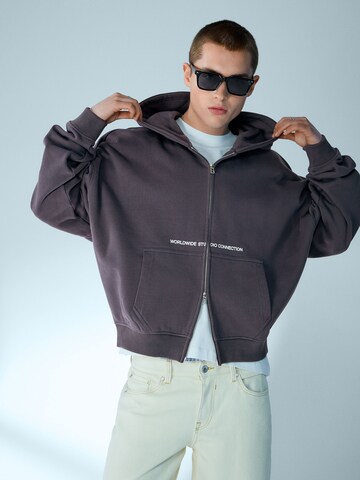 Bershka Mikina – modrá: přední strana