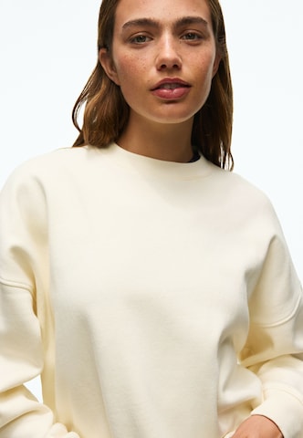 Bershka Tréning póló - fehér