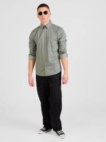 s.Oliver - Ajuste estrecho Camisa en verde