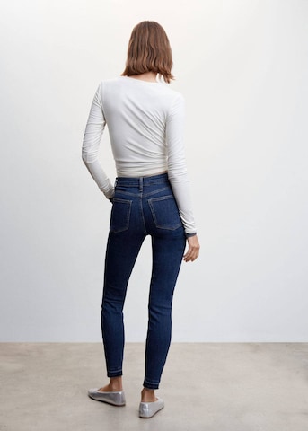 MANGO Skinny Jeans 'Newanne' i blå