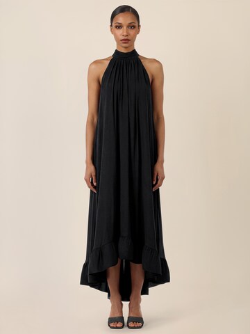 APART Kleid in Schwarz: Vorderseite