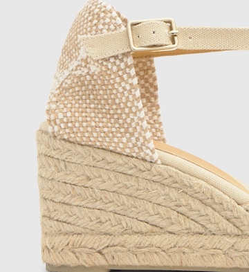Castañer Espadrilles 'Carol' in Beige