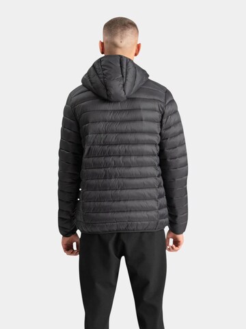 TEESHOPPEN Between-Season Jacket in Black