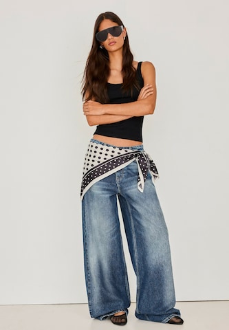 Wide leg Jeans de la Bershka pe albastru