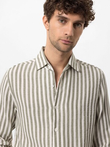 Antioch Regular fit Button Up Shirt in Green