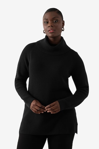 Ulla Popken Sweater in Black: front