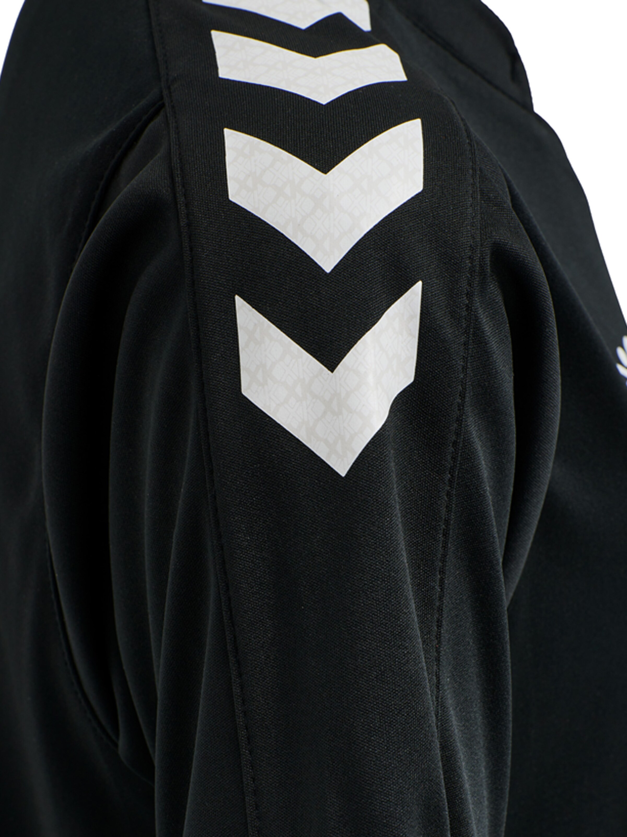 Hummel Performance shirt in Black