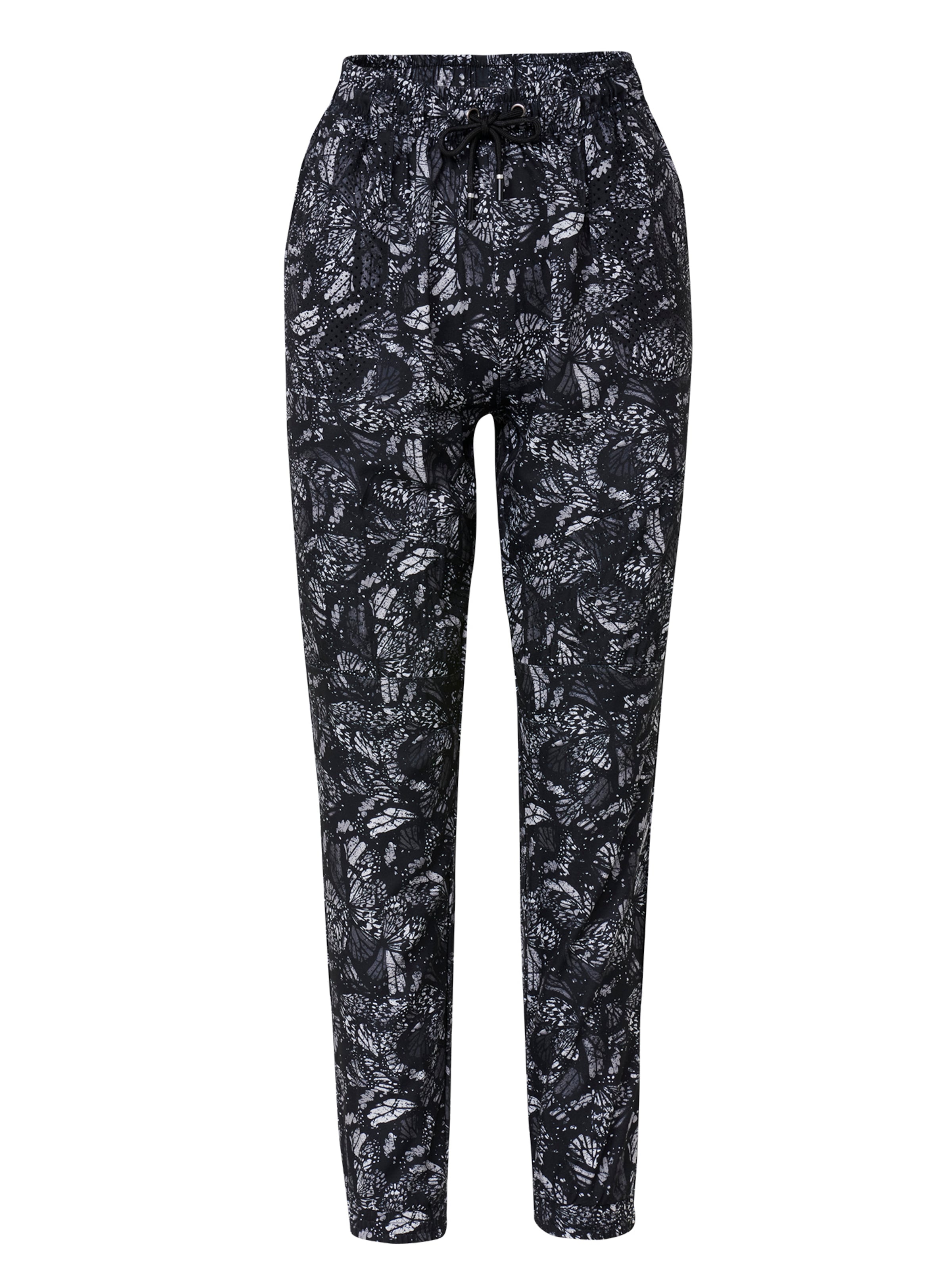 regular Pantaloni di KOROSHI in nero: frontale