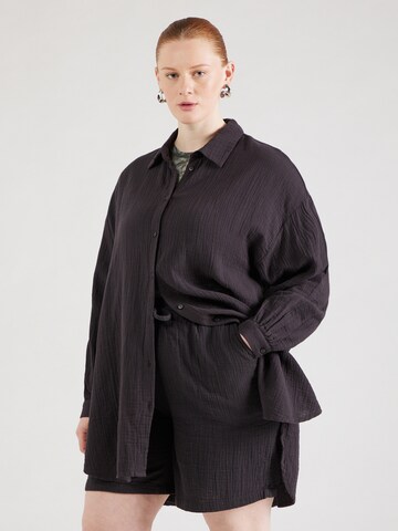 Camicia da donna 'CARTHYRA' di ONLY Carmakoma in grigio: frontale