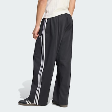 Wide leg Pantaloni di ADIDAS ORIGINALS in nero