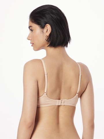 T-shirt Reggiseno di Cotton On Body in beige