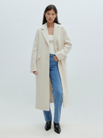 EDITED Between-Seasons Coat 'Ninette' in Beige: front