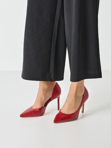 Tamaris Pumps in Rood