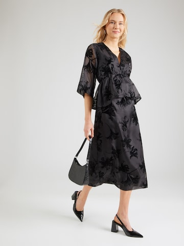 YAS Jurk 'YASLINGU' in Zwart