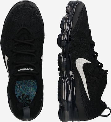 Nike Sportswear Matalavartiset tennarit 'AIR VAPORMAX 2021 FK' värissä musta