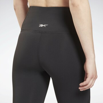 Reebok Skinny Sporthose in Schwarz