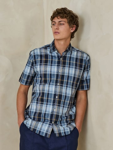 Next Regular Fit Hemd in Blau: Vorderseite