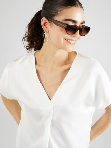 VILA Blouse 'ELLETTE' in White