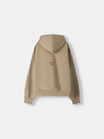 Bershka Sweatshirt in Beige