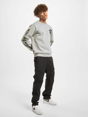 ROCAWEAR Sweatshirt in Grau