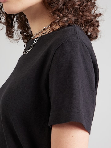 melns Lee T-Krekls 'PERFECT'