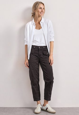 STREET ONE Regular Pants in Brown: front
