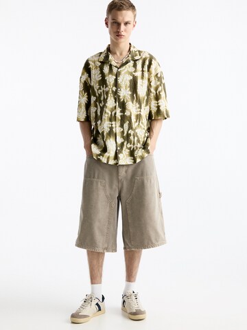 Pull&Bear Comfort Fit Риза в зелено