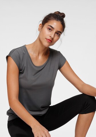 OCEAN SPORTSWEAR Performance Shirt in Grey