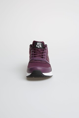 Soccx Sneakers in Red
