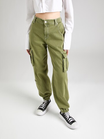 REPLAY Tapered Cargo Pants in Green: front