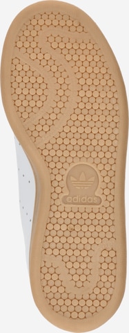 ADIDAS ORIGINALS Tennarit 'Stan Smith' värissä valkoinen