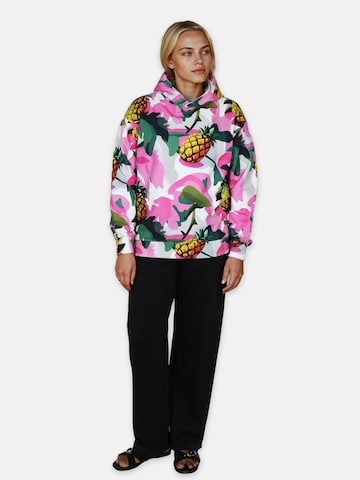 Sweat-shirt 'Appelboom' salzhaut en mélange de couleurs