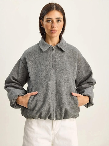 Bianco Lucci Tussenjas in Grijs: voorkant