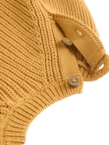 Next Set in Beige